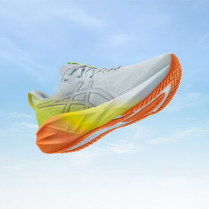 Tênis ASICS Novablast 5 - Masculino - Azul/Amarelo